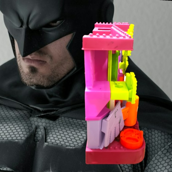 Fisher-Price Imaginext 2009 DC Super Friends The Joker's Fun House Playset Only - Picture 4 of 7